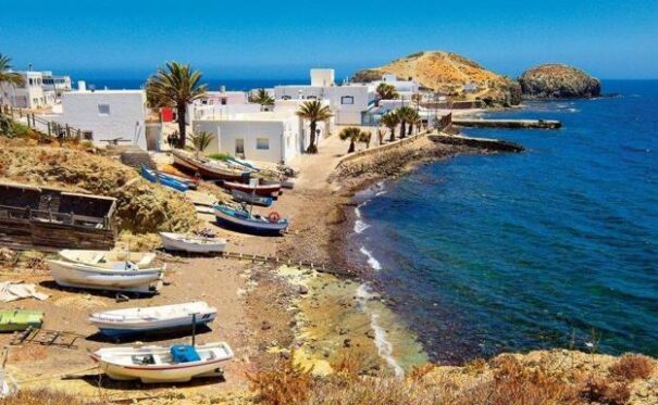 Cabo de Gata en Almería, un paraíso de sol y playa por descubrir | Ideal