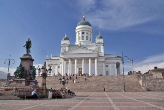 Catedral de Helsinki y Plaza del Senado