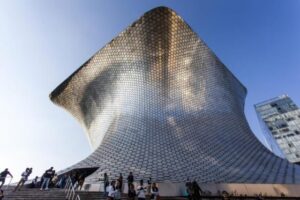 facade-museo-soumaya-art-museum-mexico-city-mexico-north-america-84903537 - Portal Mochilero - Viajes