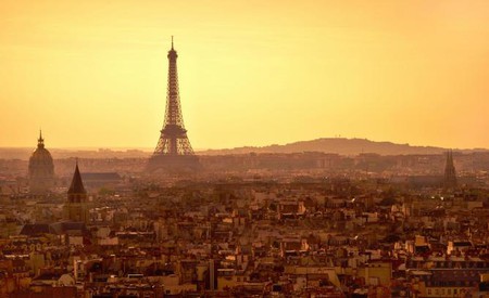 https://img.theculturetrip.com/450x/smart/images/56-3954695-paris-sunset-panorama-from-top-of-notre-dame-cathedral-september-2010.jpg